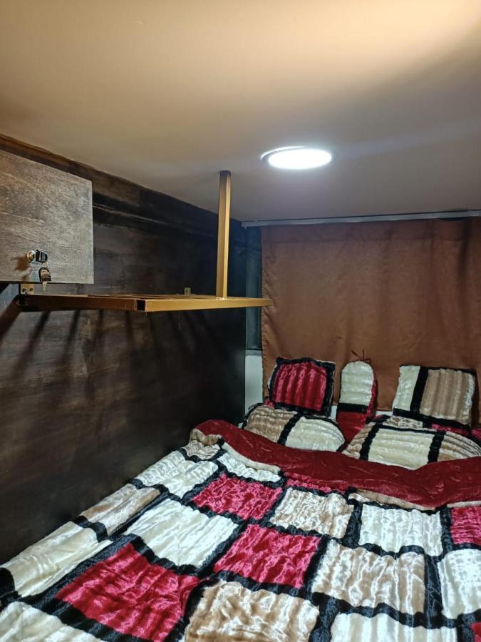 Petra Cabin Dorms Hostel Ваді-Муса Екстер'єр фото
