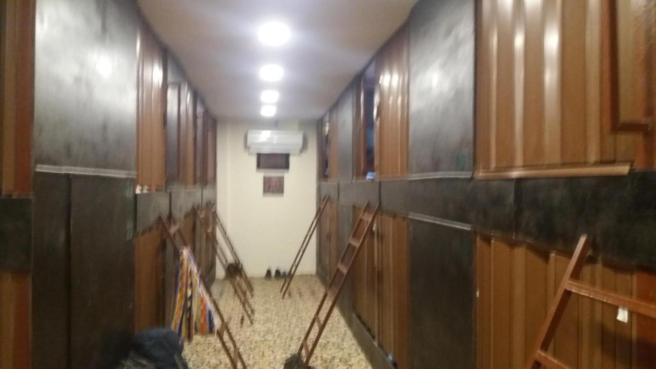 Petra Cabin Dorms Hostel Ваді-Муса Екстер'єр фото